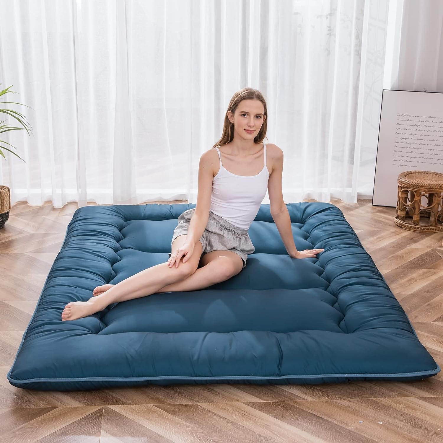 MAXYOYO Japanese Floor Mattress Futon Mattress, Thicken Sleeping Pad Foldable Roll Up Floor Futon for Adults Tatami Mat Dormitory Lounger, Bluestone, Queen Size