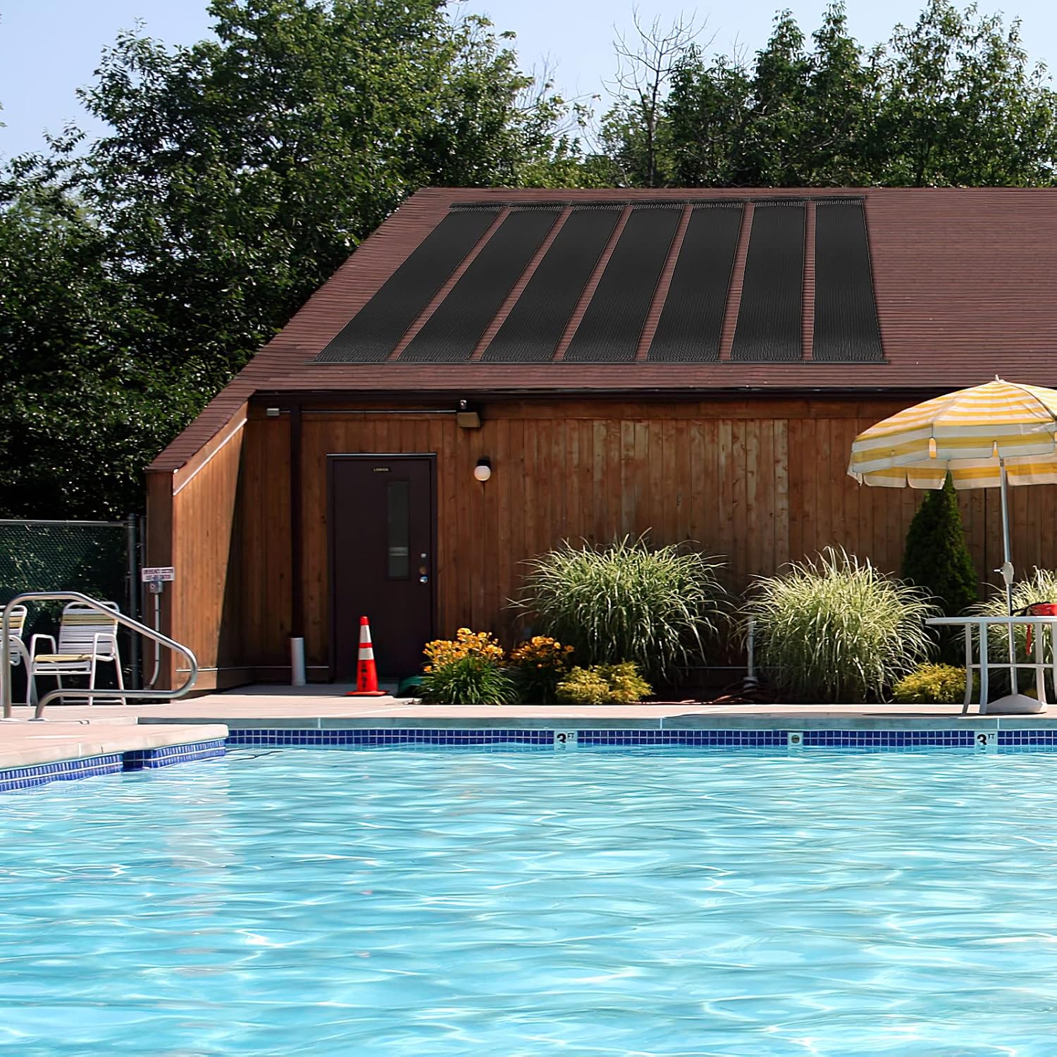 Goplus 2.5FT x 16.5FT Solar Pool Heater for Above Ground Pool Inground Pools, Swimming Pool Solar Panel Heating System, Weatherproof Pool Warmer (2.5FT x 16.5FT)