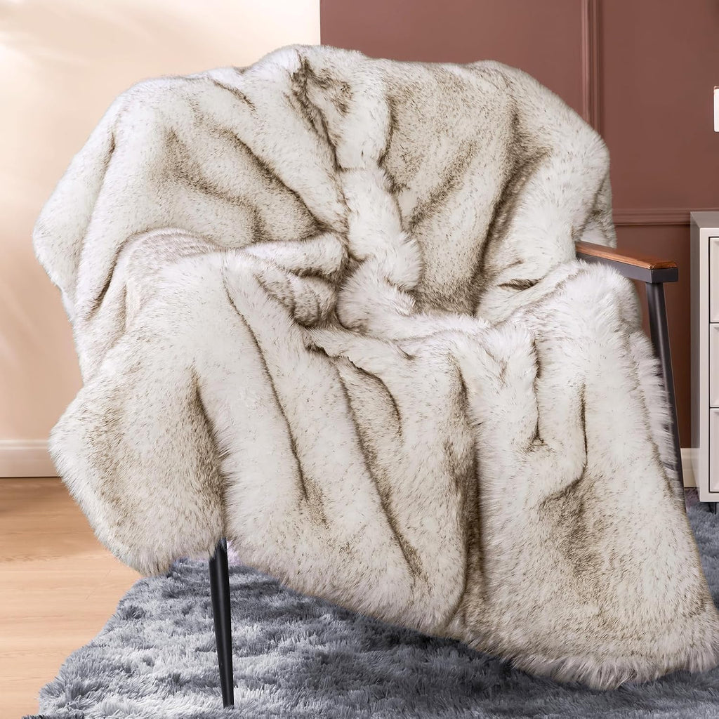 Touchat Luxury 1000GSM Faux Fur Throw Blanket, Super Heavy Thick Warm Cozy Blankets for Couch Bed Sofa, Plush Fuzzy Elegant Soft Reversible Mink Blanket for Living Room Bedroom, Queen Size,White