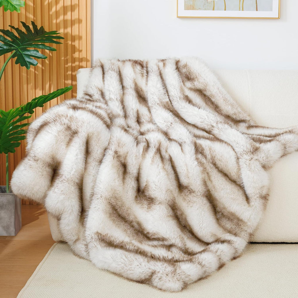 Touchat Luxury 1000GSM Faux Fur Queen Blanket, Super Thick Warm Cozy Heavy Blankets for Couch Bed Sofa, Plush Fuzzy Elegant Winter Reversible Mink Blanket for Living Room Bedroom,Taupe