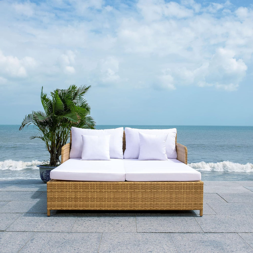 SAFAVIEH Outdoor - Cadeo Daybed - Natural & White - Steel Frame with Cushion - Deep-Seat Resort Design with Pillows - Ideal for Patio, Deck, Poolside, Backyard (PAT7500D)